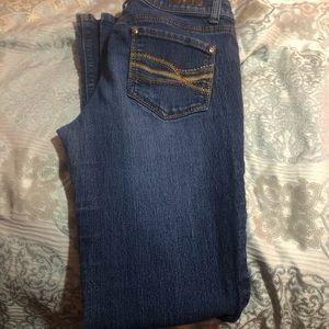 ***L.E.I*** Size 7 Regular Jeans
